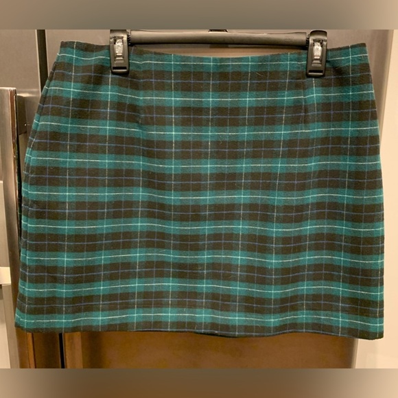 Old Navy Dresses & Skirts - Old Navy blue and green plaid mini skirt size 12